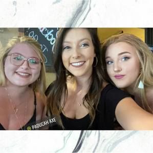 Meet your Posher, Jana